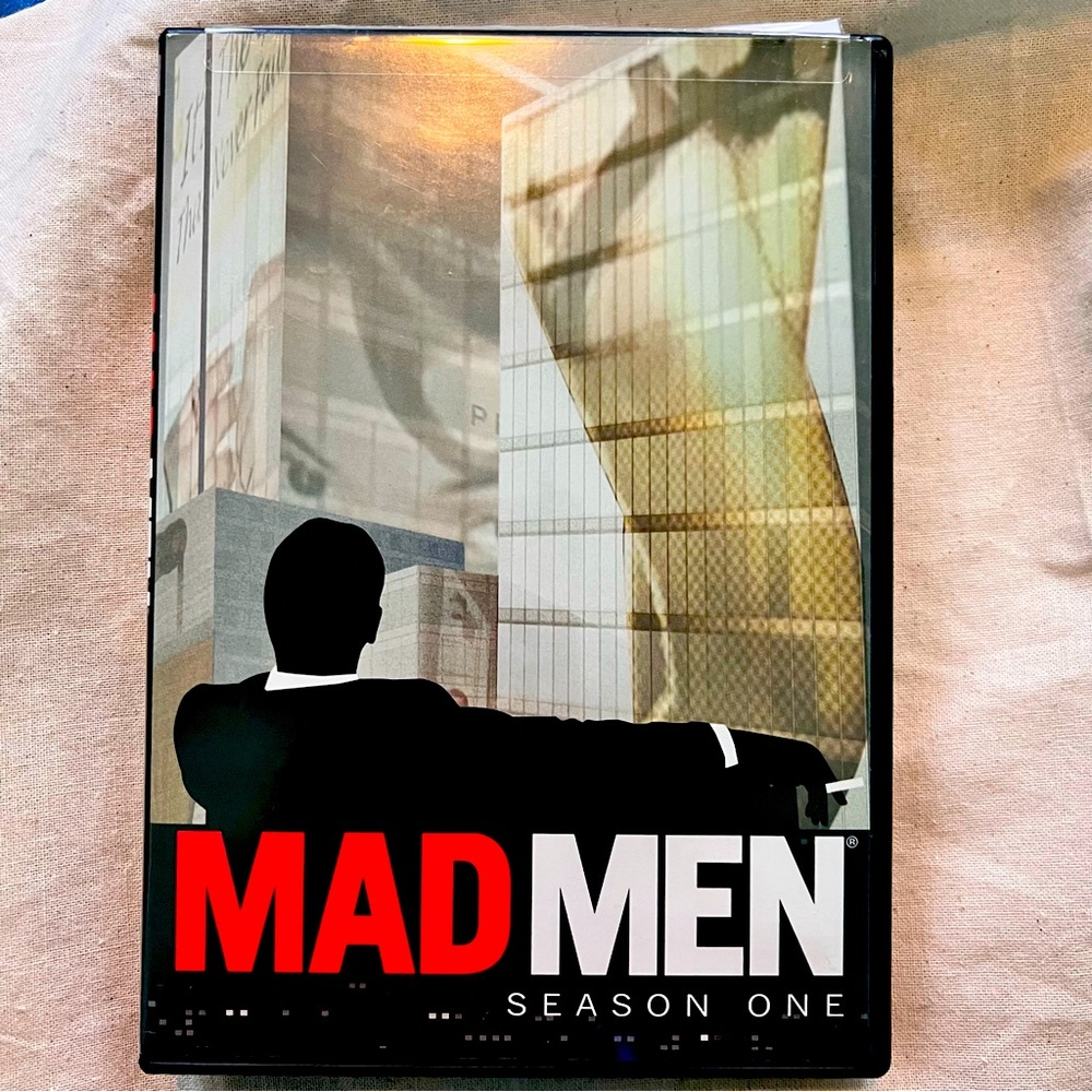 Madmen season one dvd set 4 disk set